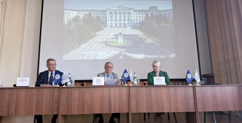 Собрание трудового коллектива: новые перспективы для института